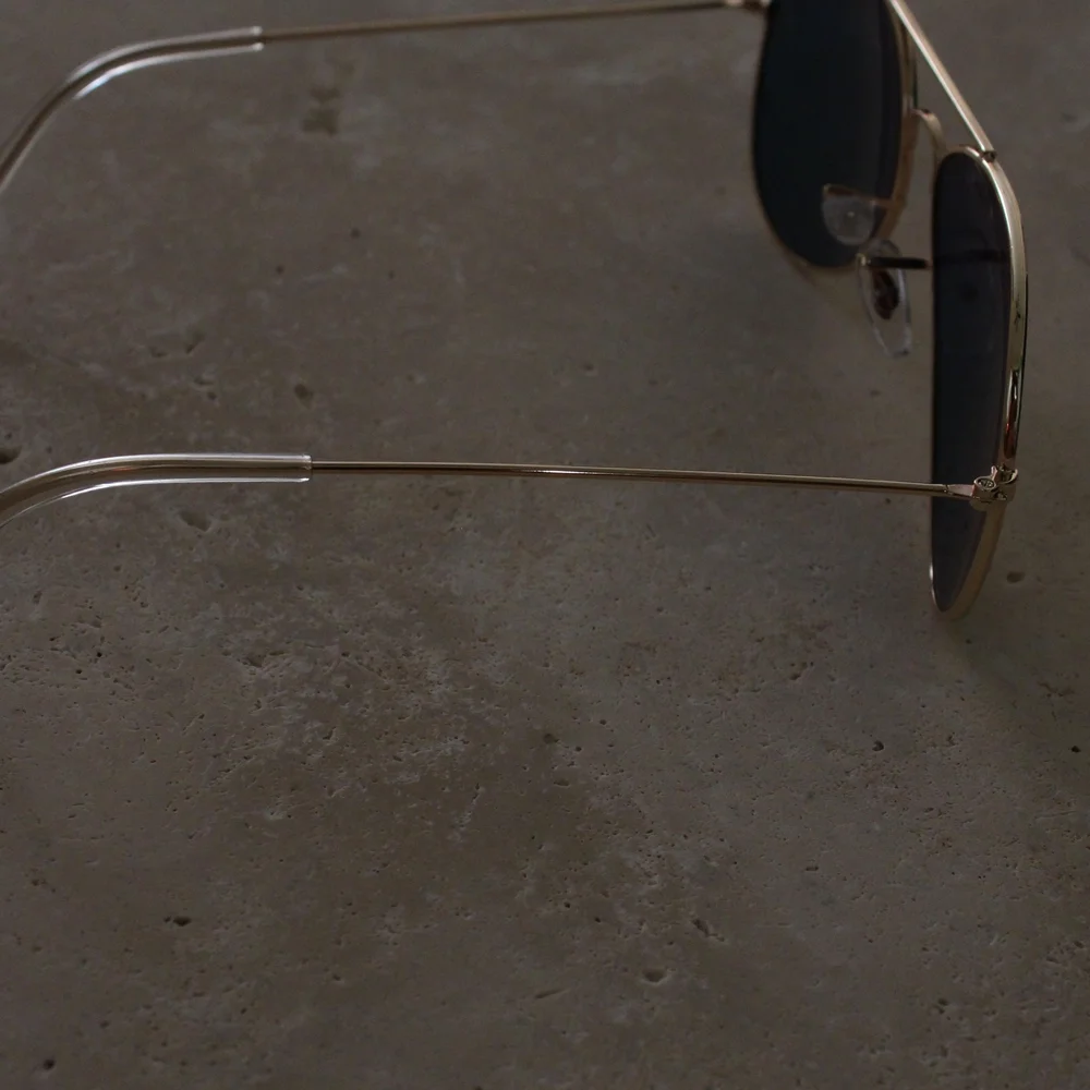 Ray-Ban Aviator Sunglasses with Orange-Red Mirror‎ Lenses